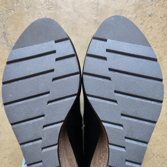 Dr. Scholl's Women's Size 6.5 Wedge Ankle Booties Side Zipper - Picture 10 of 13